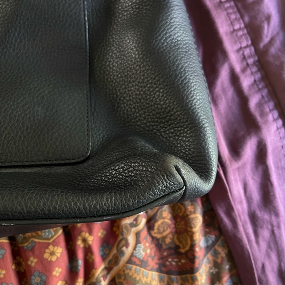 Black leather Tory Burch Chelsea Hobo tote - Picture 3 of 7